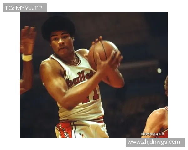 张伯伦与昂塞尔德的传奇对决：篮球历史上的巅峰对抗与影响力解析